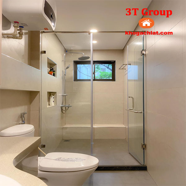 Giá gạch ốp tường nhà tắm tại Hà Nội phòng vệ sinh nhà Chị Vy Anh